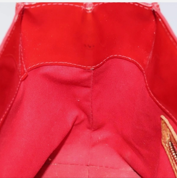 Louis Vuitton Monogram Vernis Reade PM - Picture 4 of 16